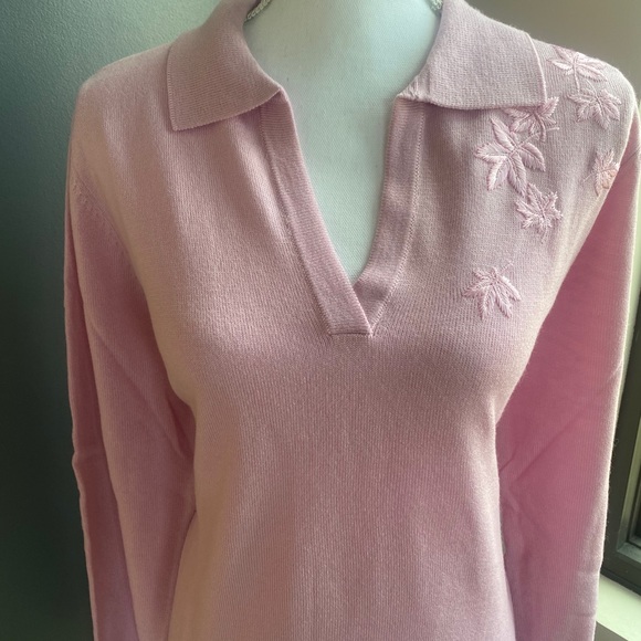 VTG Pink Collar Floral Embroidered Sweater - Picture 4 of 10